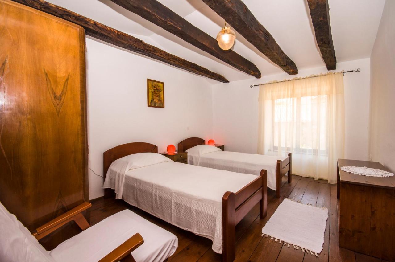 Holiday Home Trostova Kuca Pazin Exterior foto